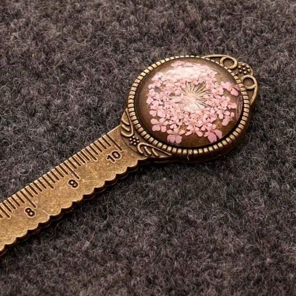 NEW Vintage Style Dried Flowers Bookmark and Ruler Multiple Colors Available - Picture 5 of 8